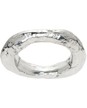 Homme Plissé Issey Miyake Cavern Hammered Detail Ring - Metallic