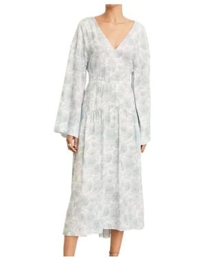 Vince Dahlia Floral-Printed Pleated Dress - Gray