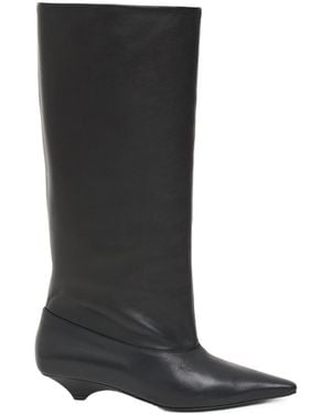 Vic Matié Pointed-Toe Ankle Boots - Black