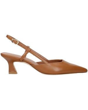 Stuart Weitzman Brown Leather Mid Heel Pumps