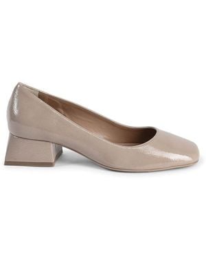 19V69 Italia by Versace Beige Leather Ballet Flats - Grey