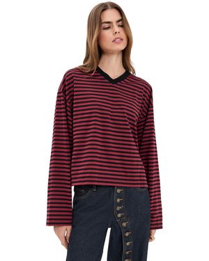 Lioness Bloom V Neck Long Sleeve Tee - Red