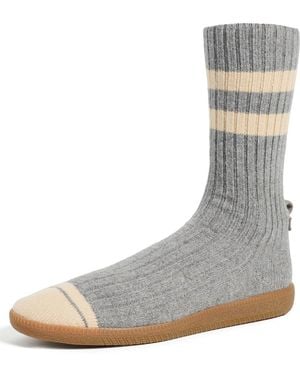 Brave Pudding Varsity Strolls - White
