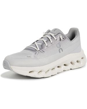 On Shoes Cloudtilt Sneakers - White