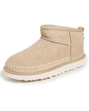 UGG W Classic Ultra Mini Biarritz Boots - White