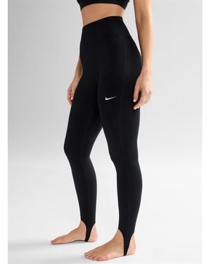 Nike One High - Black