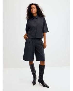 Samsøe & Samsøe Saharper Pleated Bermudas Fit: Wide Leg, Mid Rise - Blue
