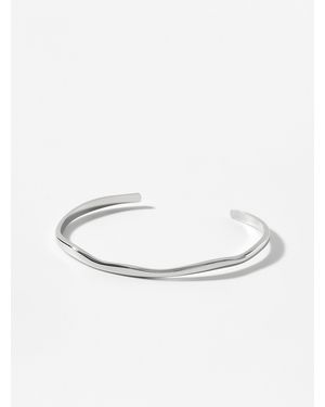 Simon's Wavy Open Bangle Bracelet - White