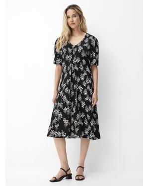 Saint Tropez Lenya Delicate Bouquets Crinkled Dress - White