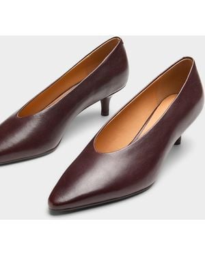 Simon's Slim Opening Kitten Heel Pumps Women - Brown