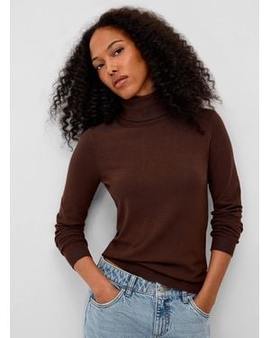 Twik Solid Turtleneck Sweater - Brown
