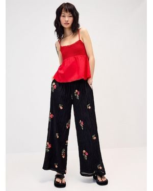 Twik Embroidered Flowers Crinkled Pant