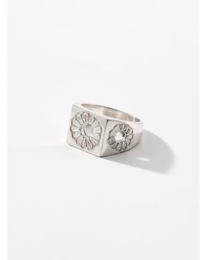 Bleue Burnham Marigold Signet Ring - White