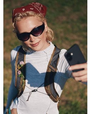 Simon's Arena Wraparound Oval Sunglasses - Black