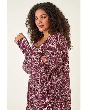 Roman Curve Spot V-Neck Stretch Top - Red