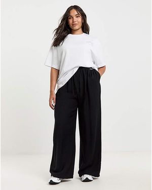 Gym King Signature Woven Trousers - White