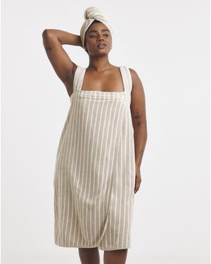 Pretty Secrets Towelling Shower Wrap & Turban - White