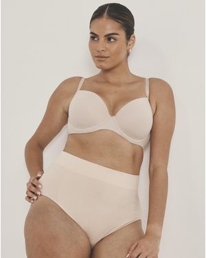 MAGISCULPT Seamfree Shaping Briefs - Natural