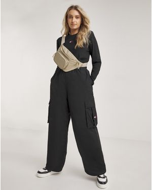 Tommy Hilfiger Tommy Jeans Wide Leg Cargo Trousers - Black