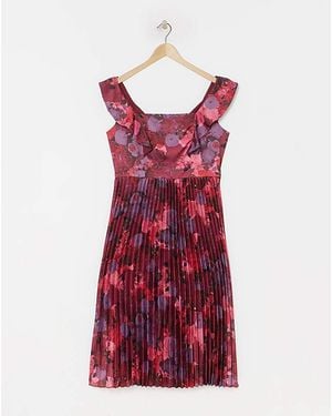 Chi Chi London Chi Chi Floral Print Midi Dress - Red