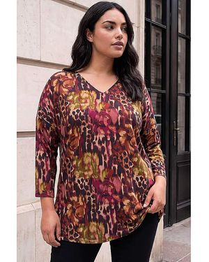 Roman Curve Animal Print V-Neck Top - Red
