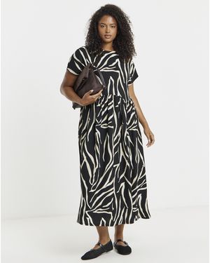 Simply Be Mono Print Waffle Midi Dress - White