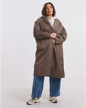 Snowdonia Waterproof Changing Robe - Natural