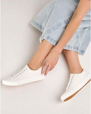 Simply Be Lace Up Leisure Court Shoes Extra Wide Fit - White
