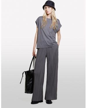 Sisley T-shirt Grigio Scuro Con Maniche A Kimono - Bianco