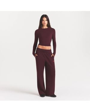 Skims Double Waistband Pants With Embossed Logo - Red