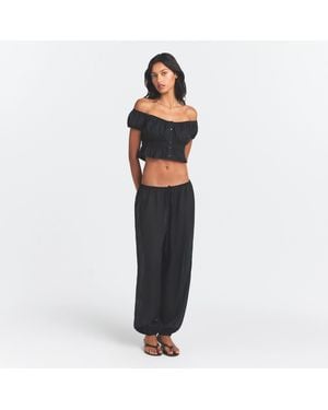 Skims Off The Shoulder Top - Black