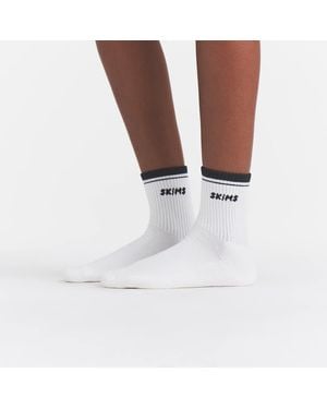 Skims Ribbed Quarter Crew Logo Sock - White