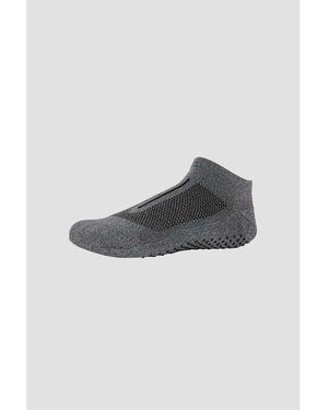 Ysabel Mora Chaussettes Chaussettes grises de yoga et de pilates