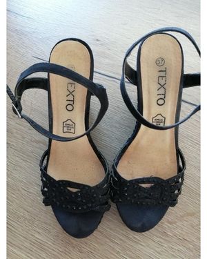 Texto Sandales compensées Sandales compensées - Noir