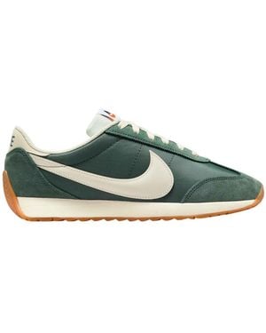 Nike Baskets Baskets Pacific cuir daim vert