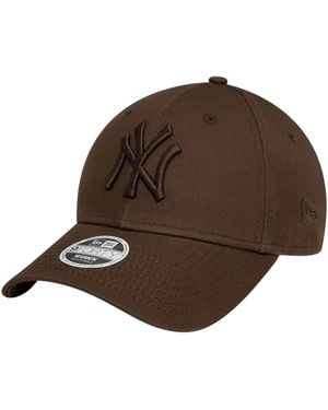 KTZ Casquette Wmns League Essentials 9Forty New York Yankees Cap - Marron