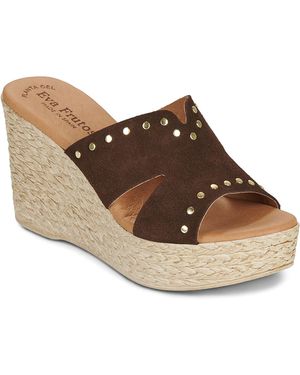 Eva Frutos Pantoffeln 1972 - Braun
