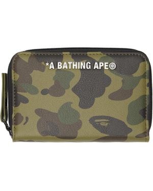 A Bathing Ape Khaki 1St Camo Wallet - Green