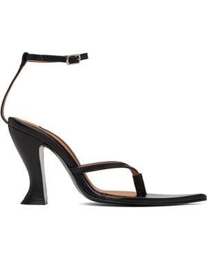 Pushbutton Pointy Heels - Black