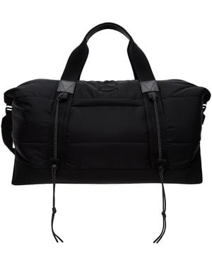 メンズ Moncler ジムバッグ & スポーツバッグが¥200,000〜 | Lyst