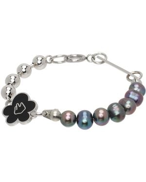 In Gold We Trust Flower & Pearl Bracelet - Metallic