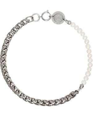 In Gold We Trust Round Chain Pearl Logo Clasp Necklace - Metallic