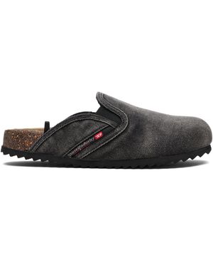 DIESEL ブラック D-Woodstock スリッポン