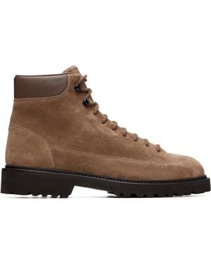 Common Projects Bottes De Randonnée Taupe En Suède - Marron