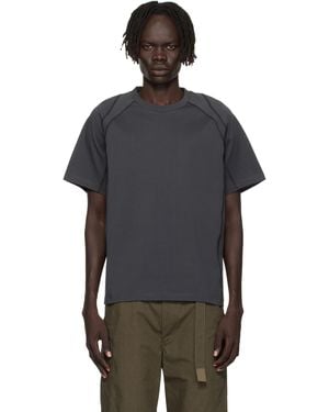 J EONGL I Contrast Stitch T-Shirt - Black