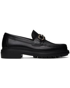 Ferragamo ブラック ハードウェア ローファー