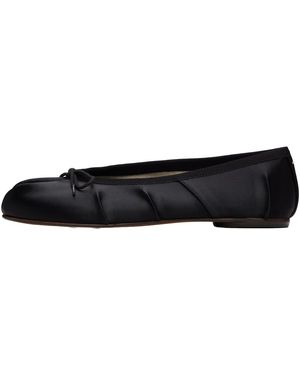 Maison Margiela Satin Tabi Ballerina S58Wz0155P7551T8013" - Black