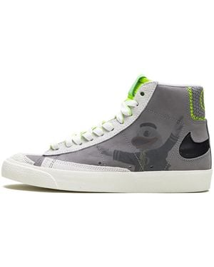 Nike Blazer Mid '77 "University Of Oregon Football" Fd0235 001" - Black