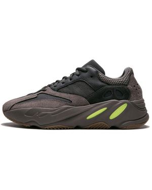 Yeezy Boost 700 - Black
