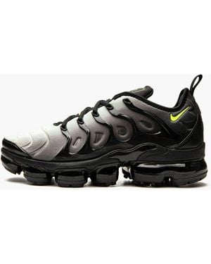 Vapormax plus sales sale